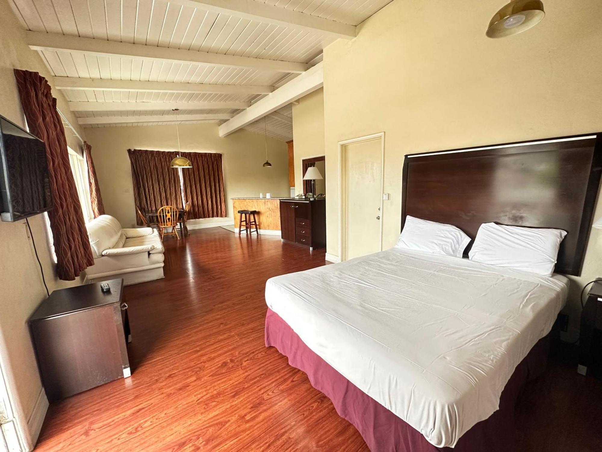 Town And Country Inn Santa Maria  Kültér fotó